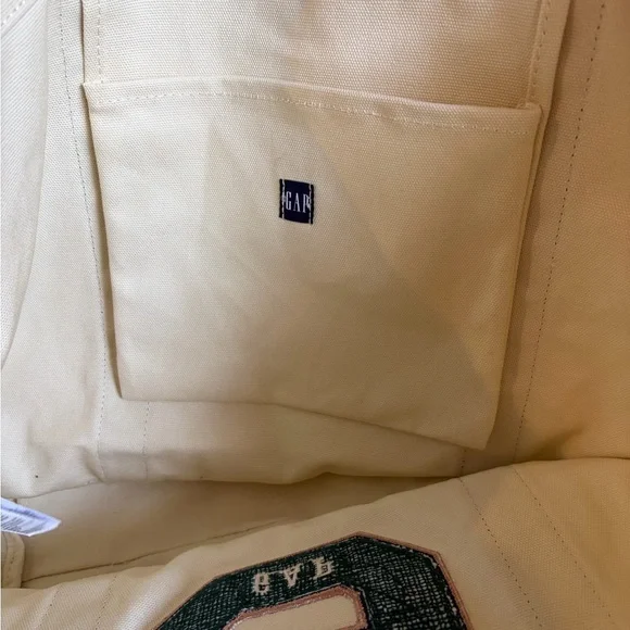 NWT GAP Cream Canvas Tote Bag with Green Accents - Picture 6 of 7